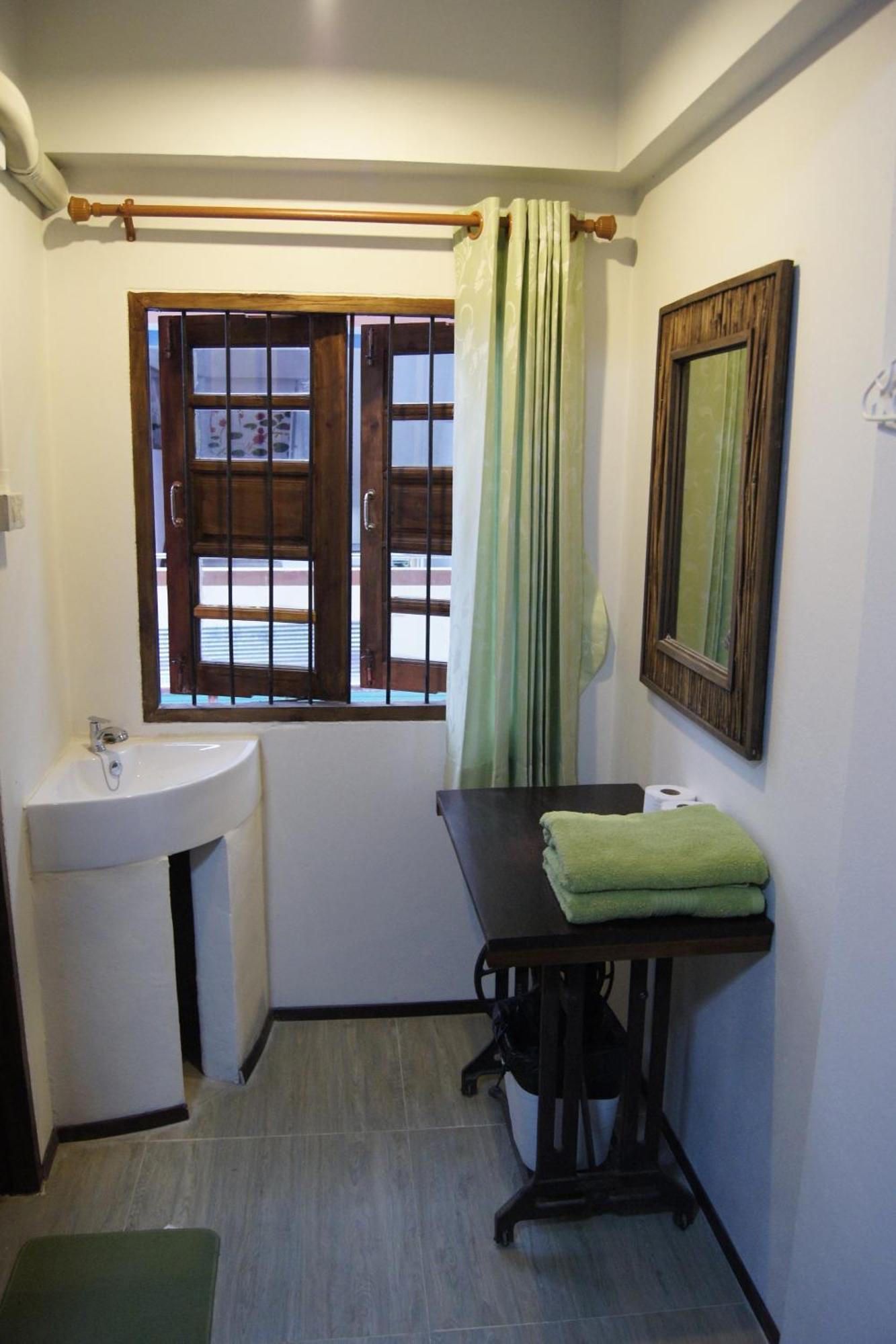 The Corner Inn Chiang Mai Exterior photo